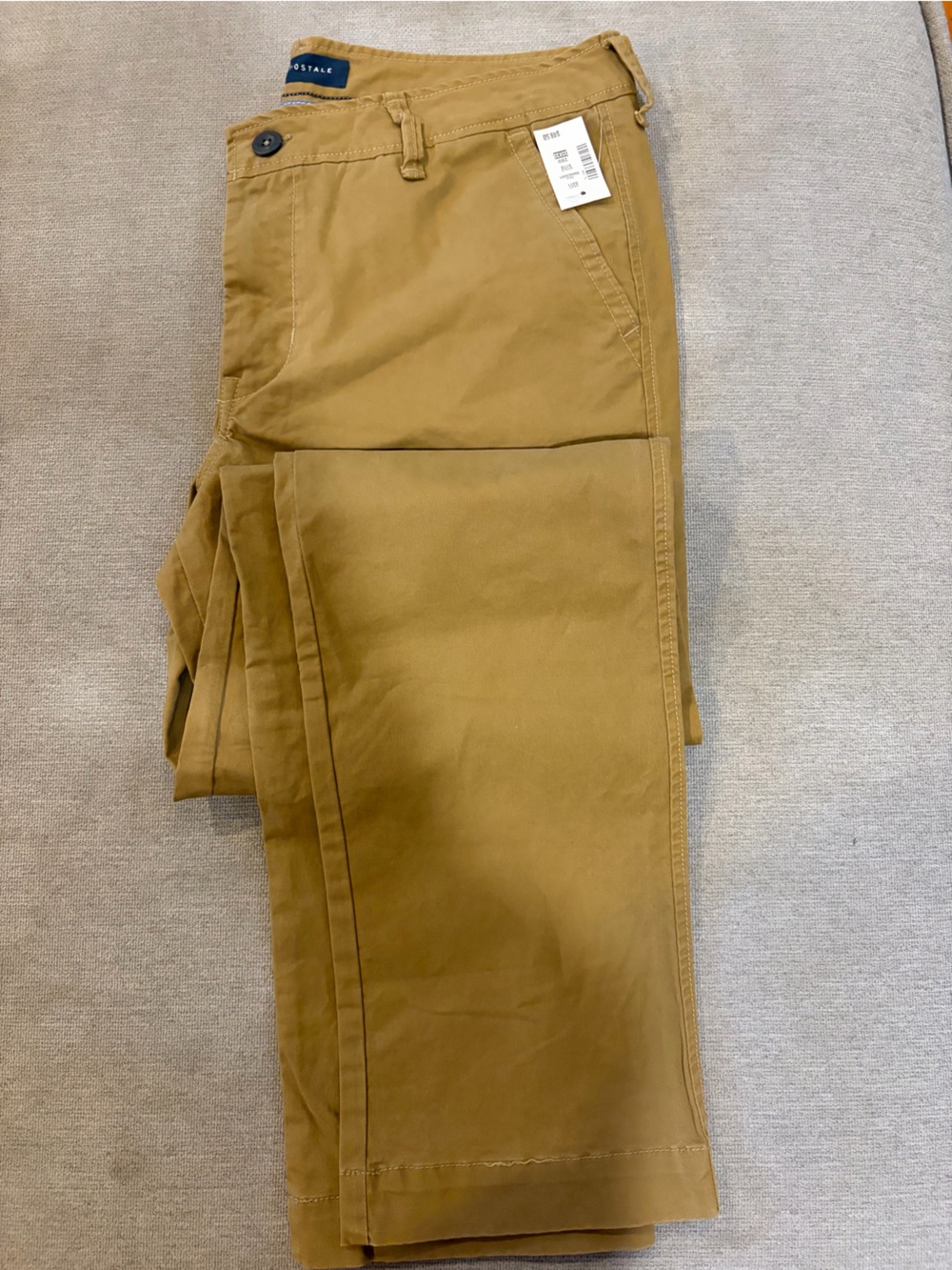 Aeropostale Men's Khaki Tan Chinos